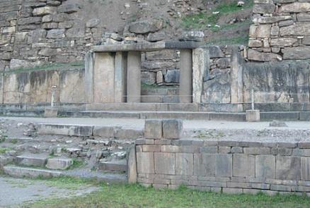 castillo chavin peru