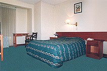 emperador plaza hotel