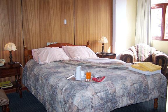 hotel sillustani