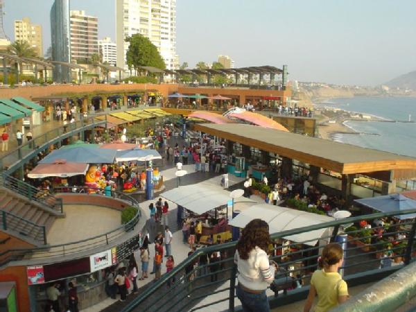 larcomar lima peru tours