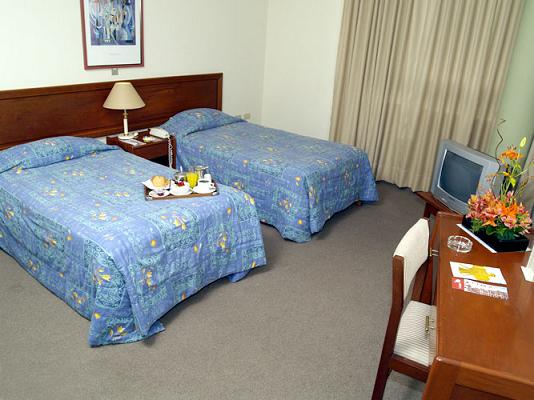los girasoles lima hotel
