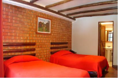 plaza hostal machu picchu