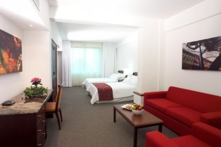 radisson decapolis san isidro hotel