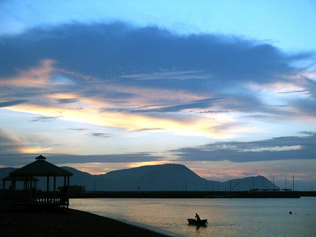 islas san lorenzo tour